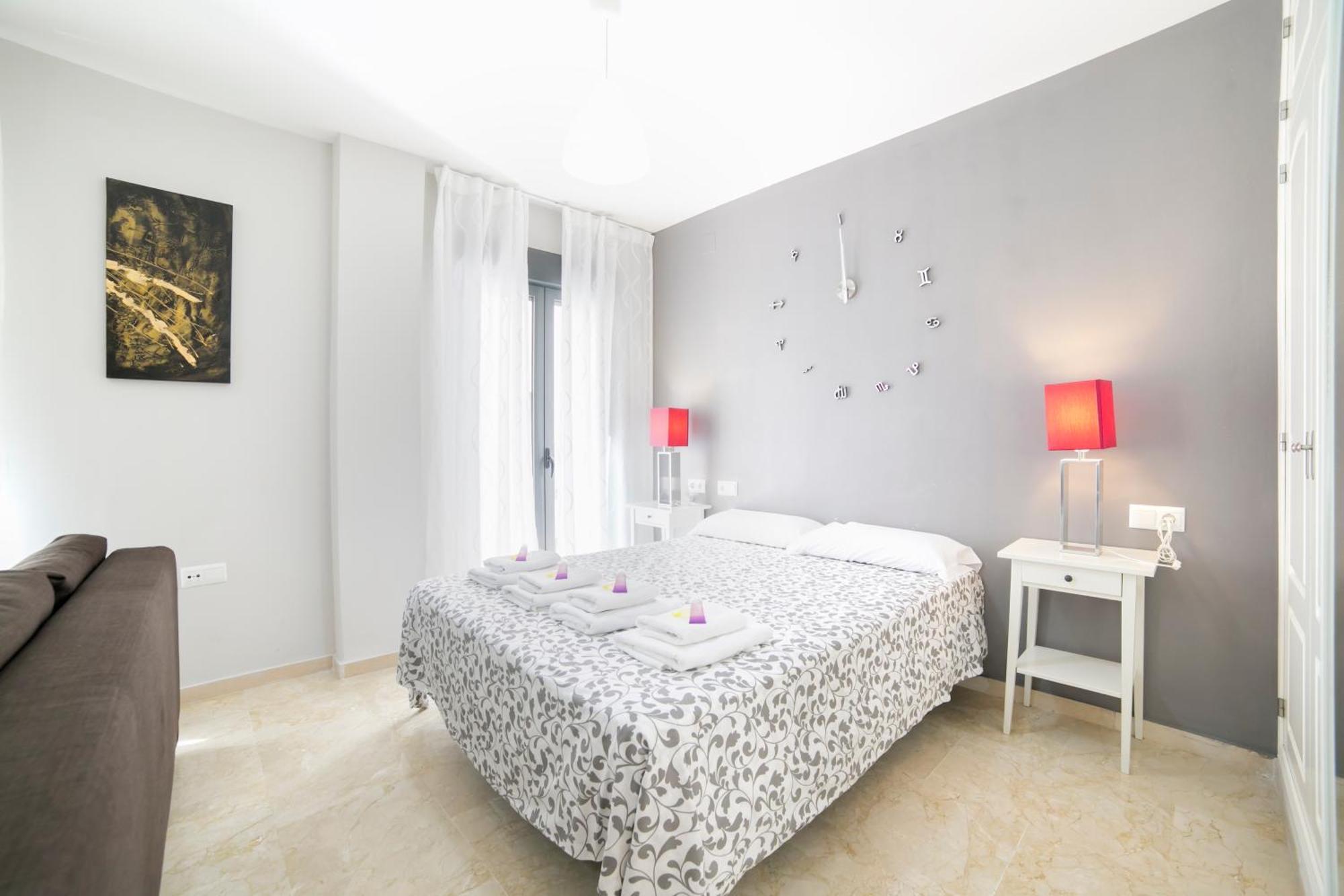 Apartamentos Salamanca Μάλαγα Δωμάτιο φωτογραφία