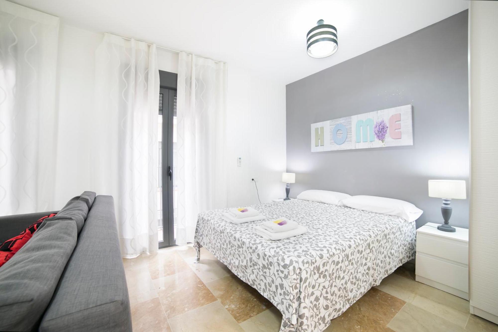 Apartamentos Salamanca Μάλαγα Δωμάτιο φωτογραφία