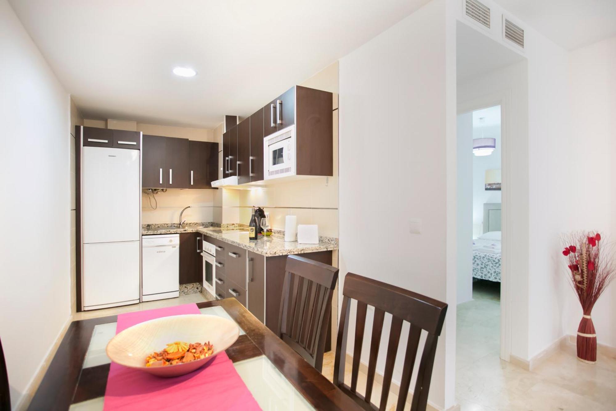 Apartamentos Salamanca Μάλαγα Δωμάτιο φωτογραφία