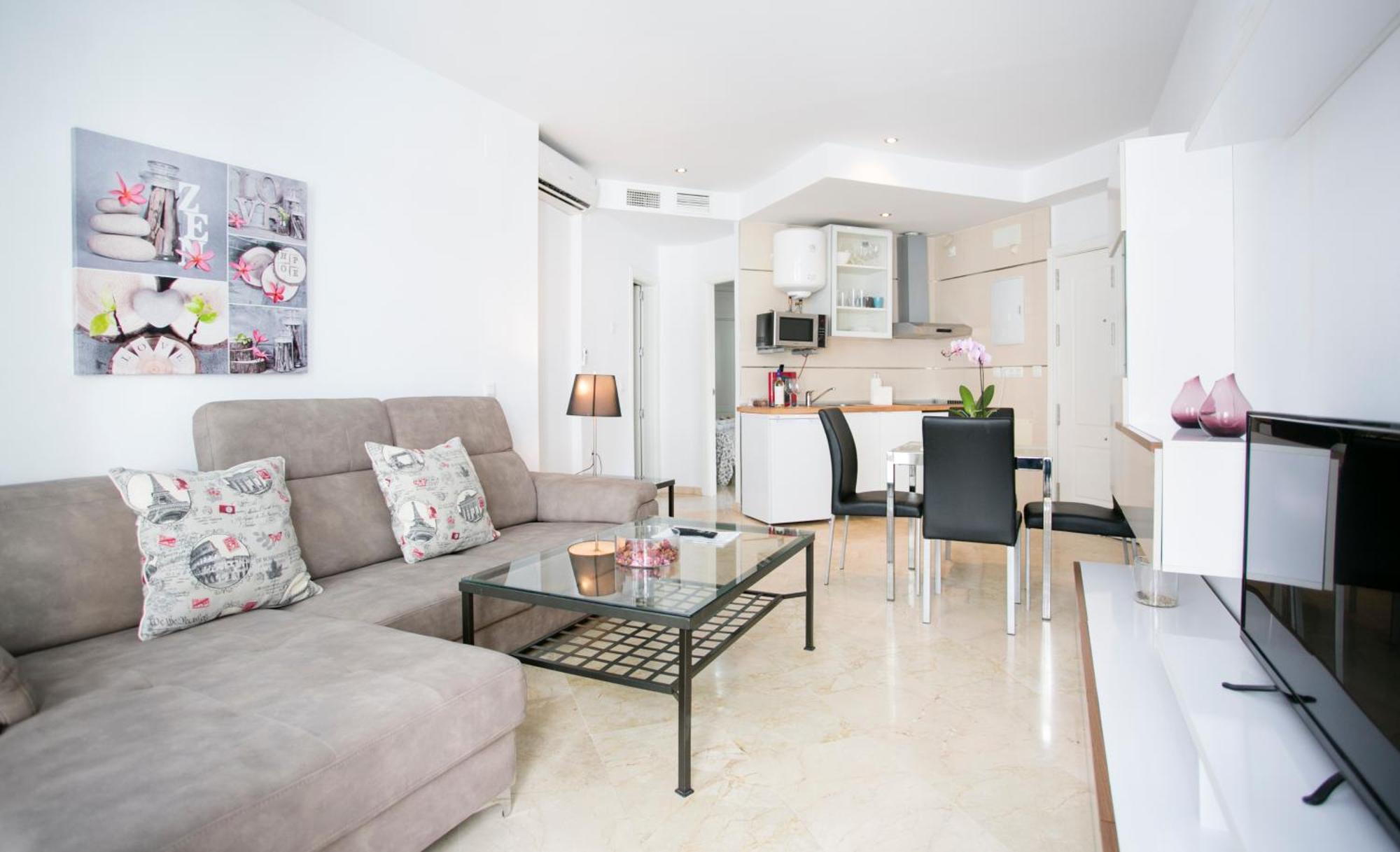 Apartamentos Salamanca Μάλαγα Δωμάτιο φωτογραφία