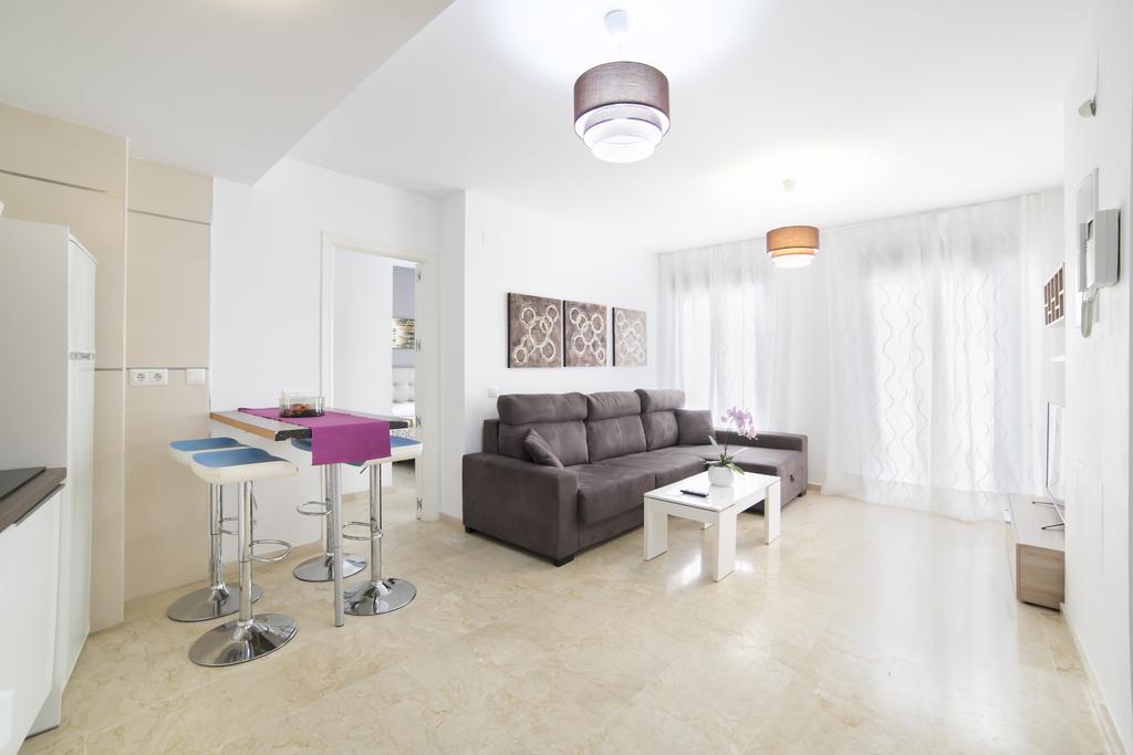 Apartamentos Salamanca Μάλαγα Δωμάτιο φωτογραφία