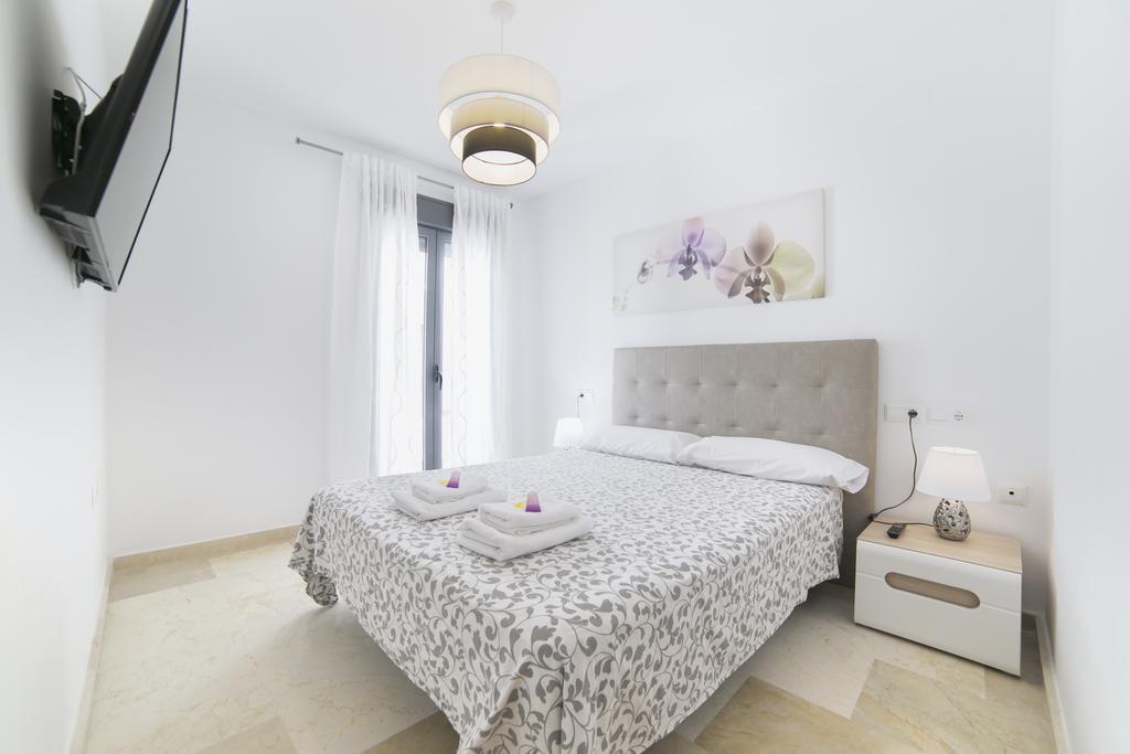 Apartamentos Salamanca Μάλαγα Δωμάτιο φωτογραφία